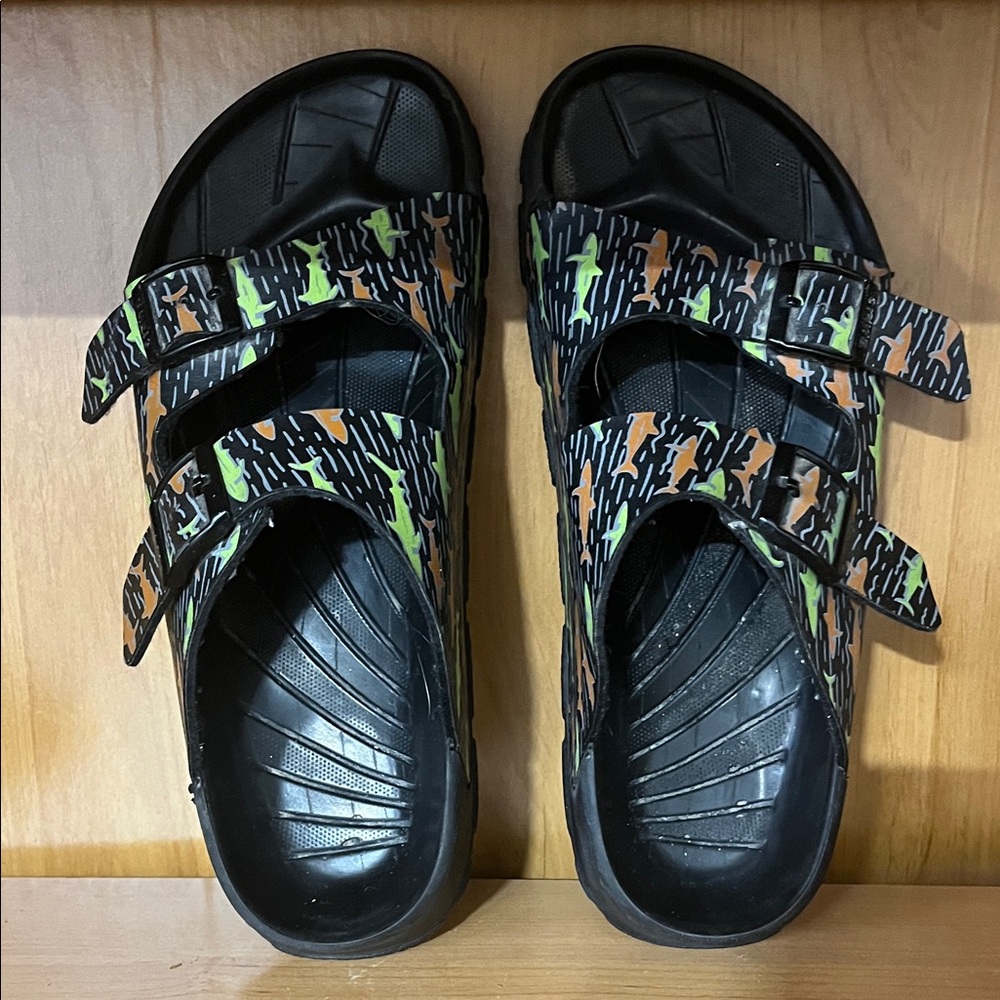 Men’s hard rubber Birkenstock with Green and Orange shark Print size 43